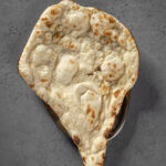 Naan tradycyjny + 9 zł